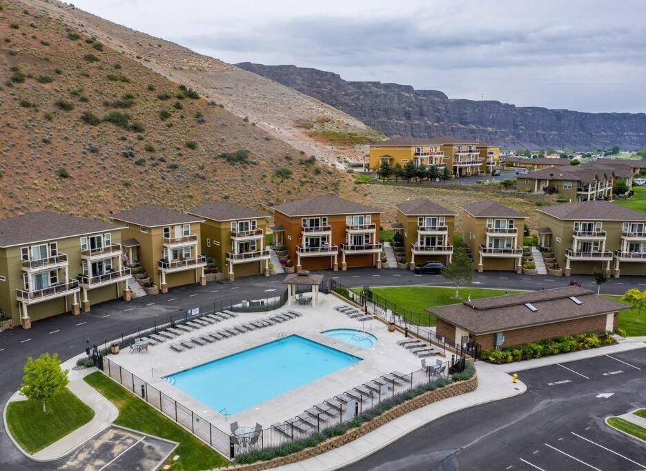 Sunserra Villa! Movie Room, Family Friendly, Bbqs, Pools, Free Golf! Quincy Exterior foto